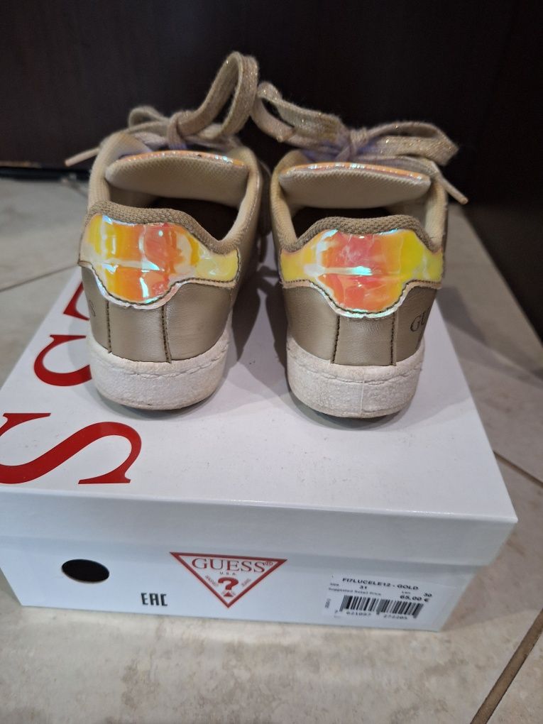 Детски сникърси Guess