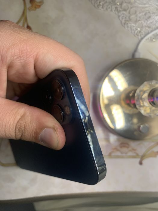 Iphone 12 pro sotiladi