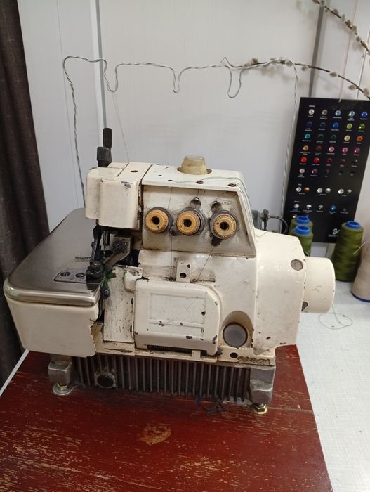 Оверлок ,,Агат,,