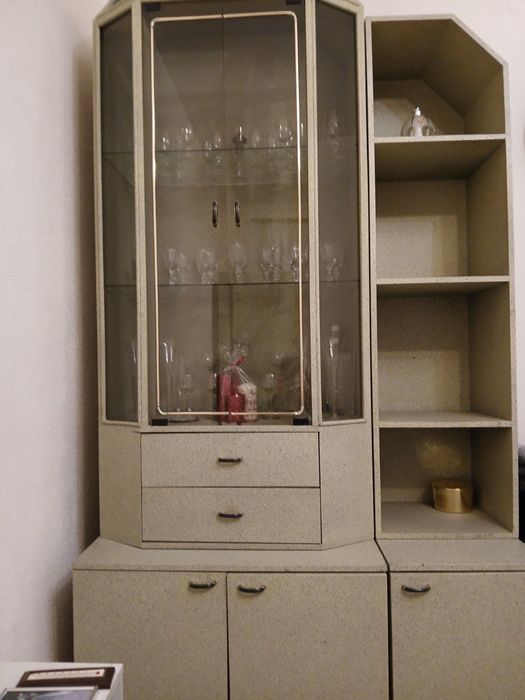 Холна секция с гардероб