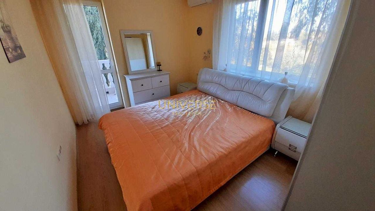 Продава се Двустаен апартамент в к.к. Слънчев бряг - 50 кв.м за 1310 €/кв.м - Снимка #4