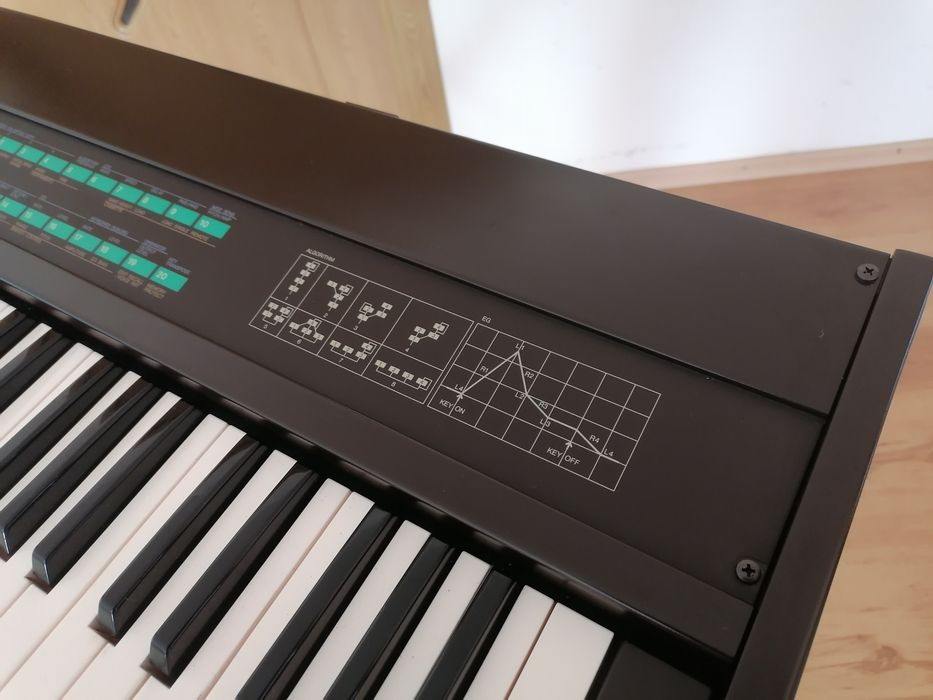 DX-9 YAMAHA orga pian