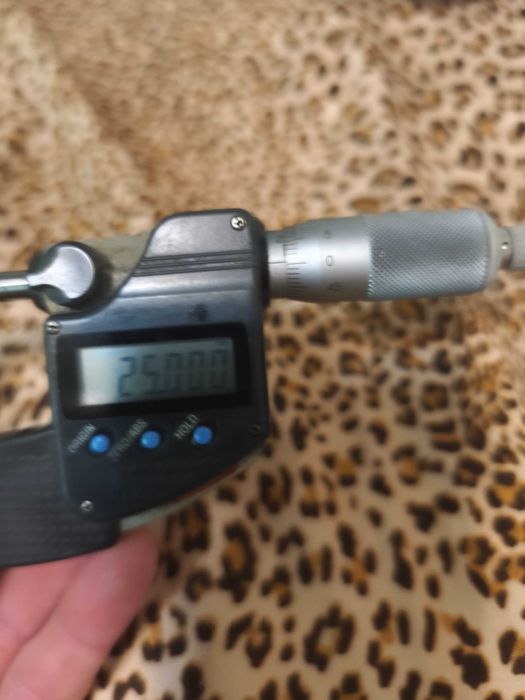 Micrometru profesional Mitutayo