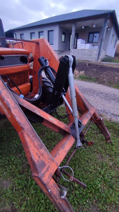 Încărcător frontal stoll fiat utb