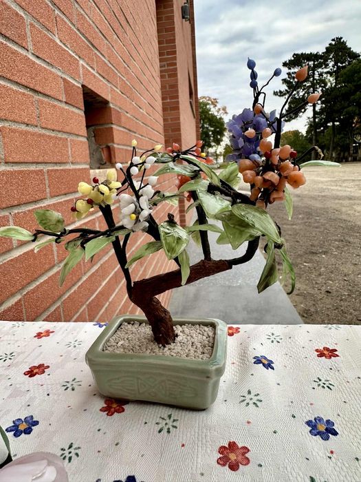 Copac- bonsai, din piatra naturala de jad