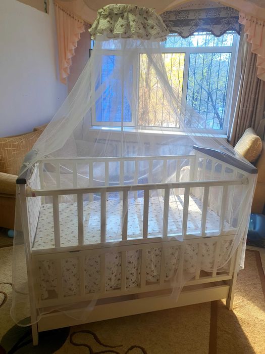 Bolalar kravatchasi Zarafshon shahrida