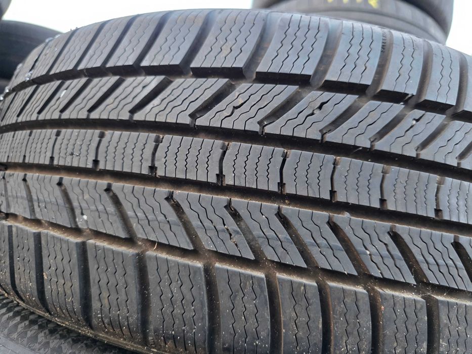 2бр Като нови зимни гуми 205 50 17 - Continetnal - DOT 2024