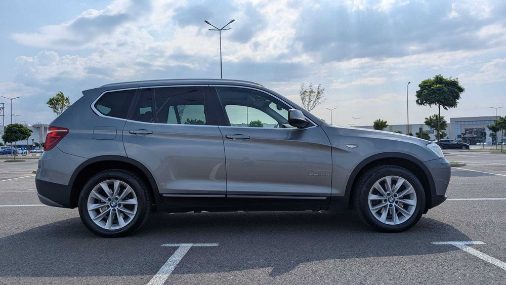 BMW X3 xDrive  Panoramic