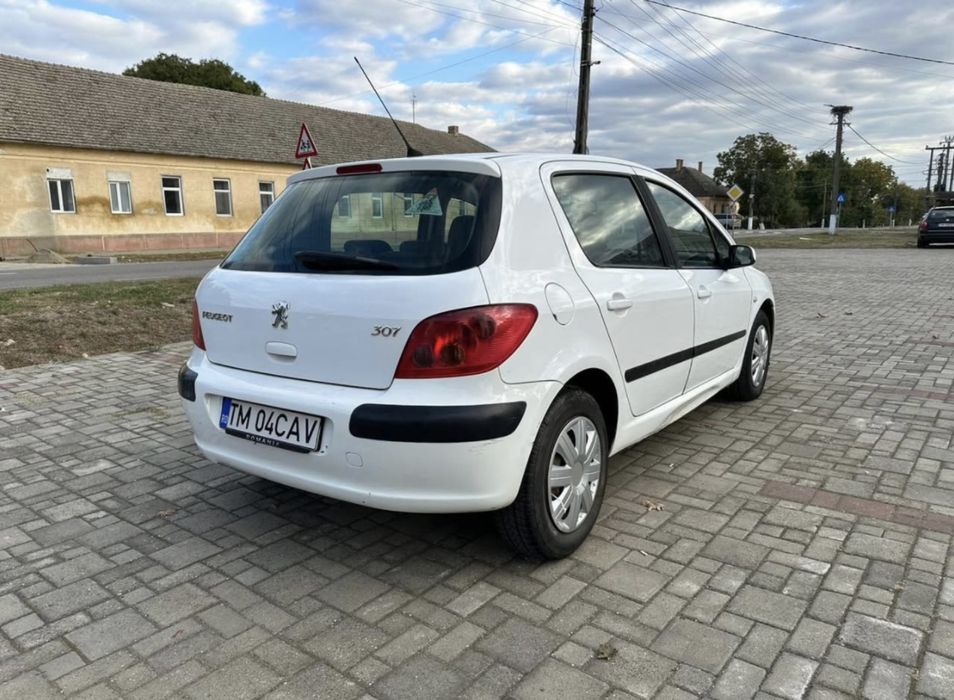 Vand sau schimb peugeot 307 1.6 benzina 2003