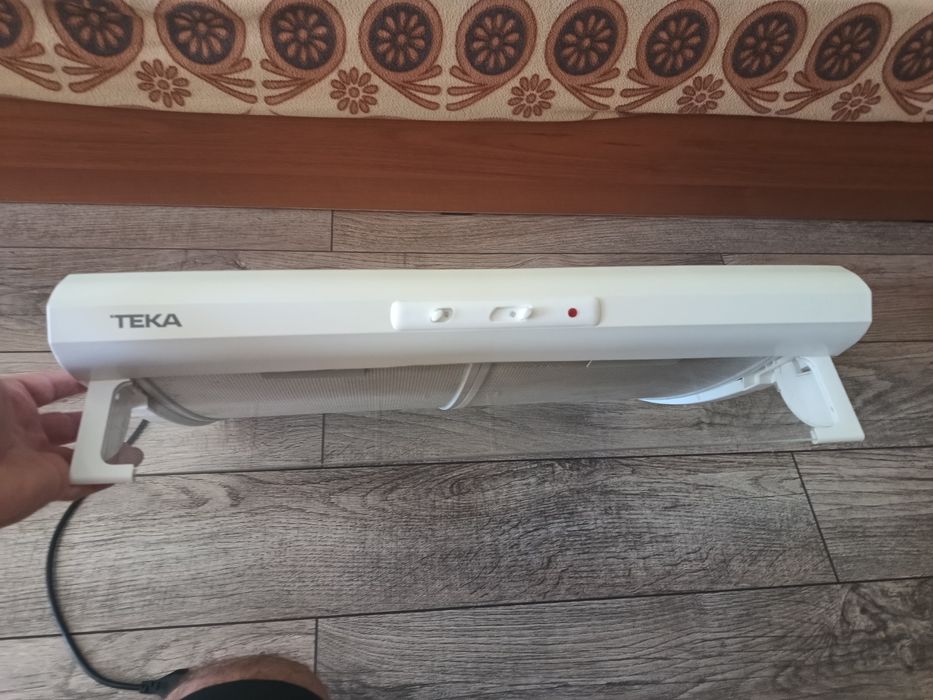 Продавам Аспиратор ТЕКА C6420