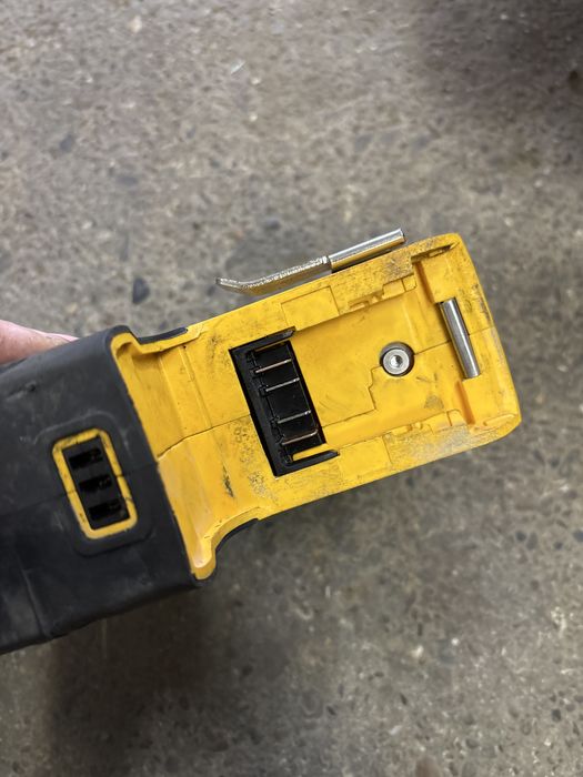 Rotopercutor Dewalt dch273