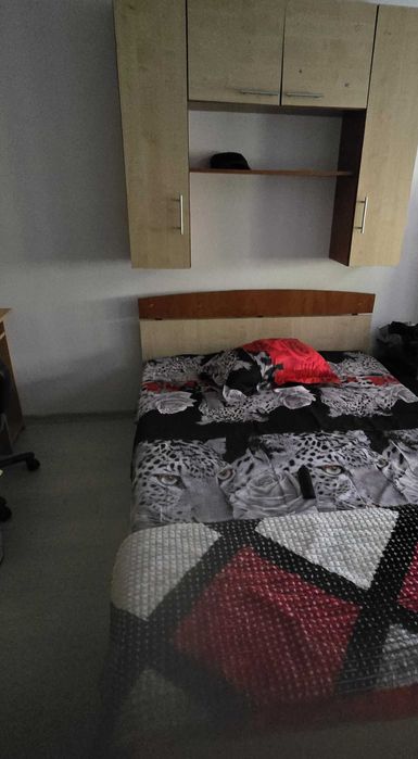 Inchiriez o camera dintr-un Apartament cu doua camere