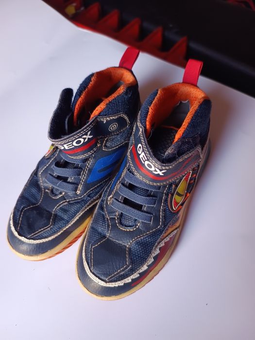 Adidași Geox mărimea 33