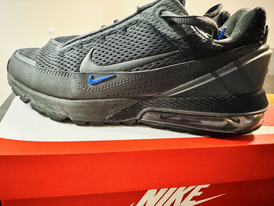 Nike Air Max Pulse маратонки. Подарявам  суитчер Nike с маратонките