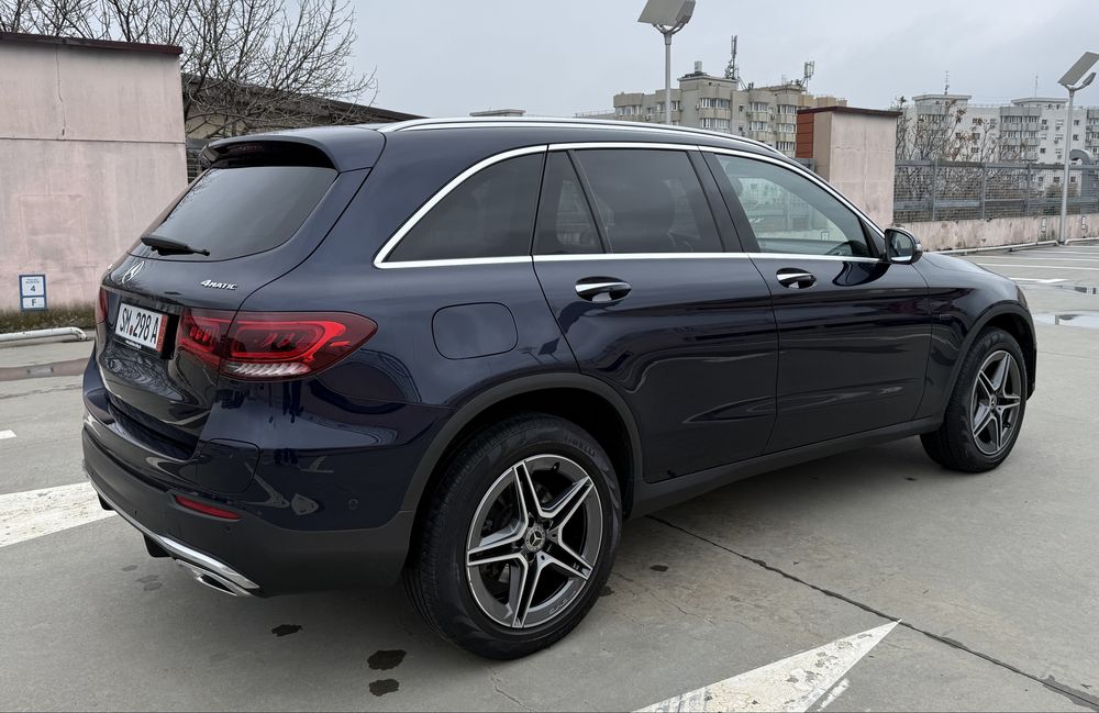Mercedes Benz Glc 300 de 4Matic Amg line Multibeam Distronic Burmester