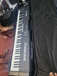 Pian sintetizat midi Sl 880