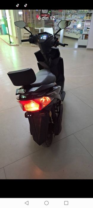 Vând scuter electric