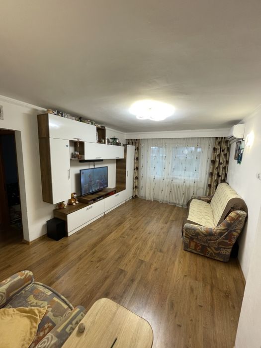 Apartament decomandat 4 camere 2 bai 2 balcoane 79 mp 5/10 ostroveni