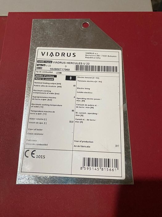 Vând centrala pe lemne Viadrus