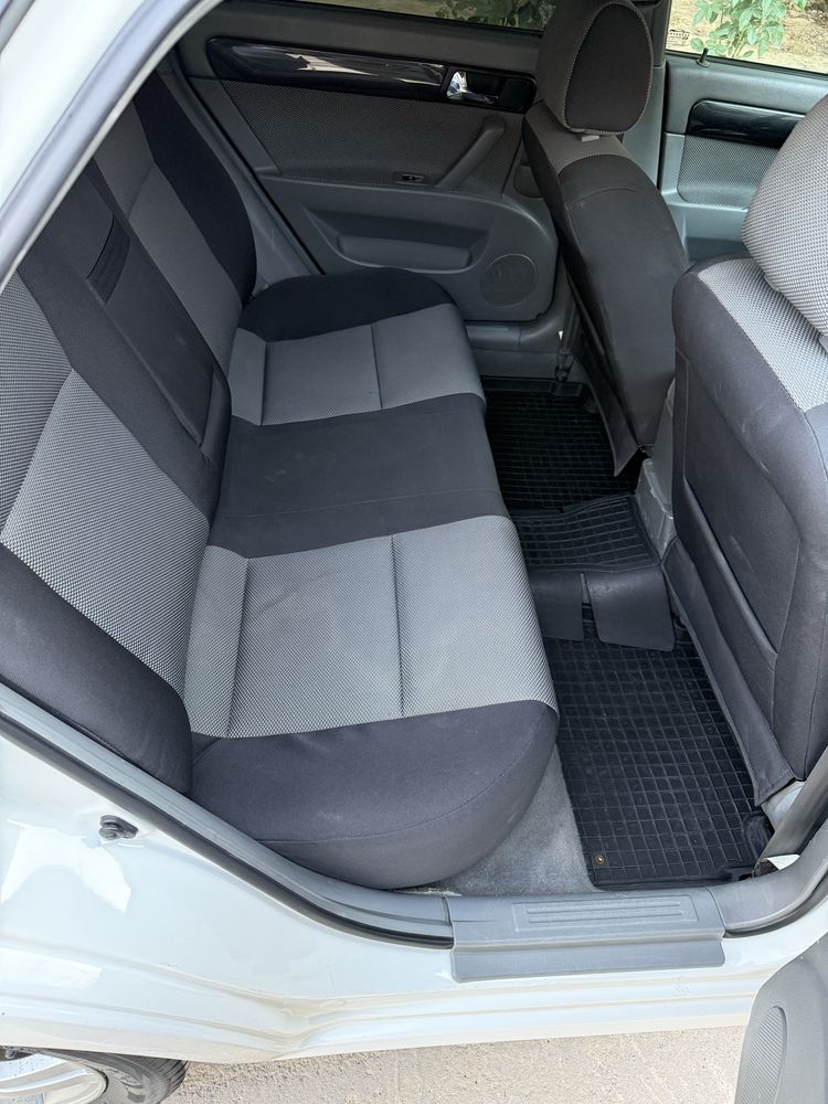 Ласетти 1.6 2013 йил 120.000 йил автомат 3 позиция