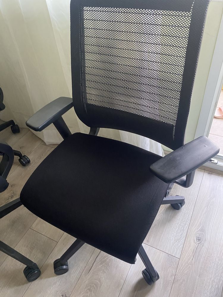 ергономичен стол Steelcase