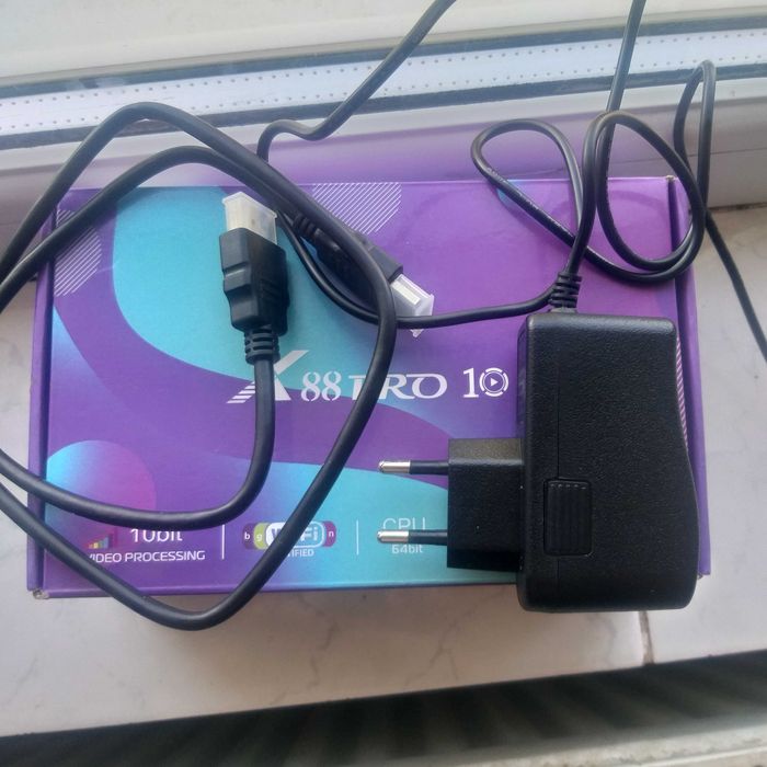 Vand tv box x88 pro 10 4k android 11 4 gb ram,64 rom