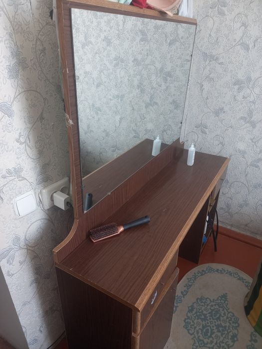 Трюмо зеркало спальня