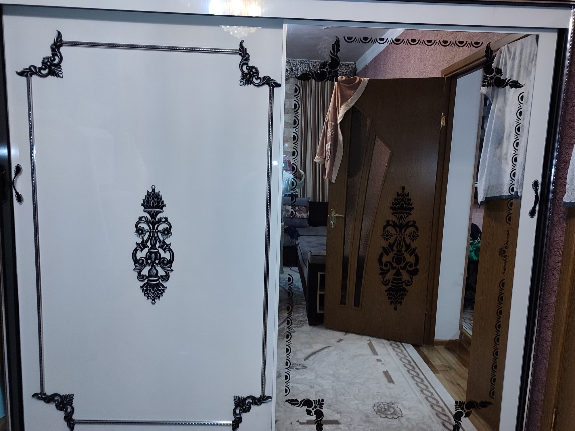 Продам спальный гарнитур