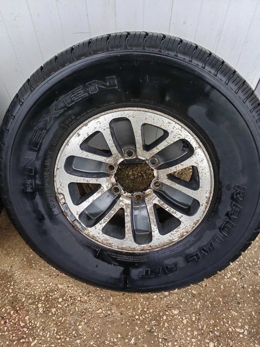 Джанти с гуми от Mitsubishi Pajero