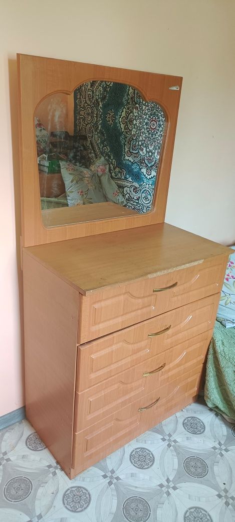 Продам б/у комод