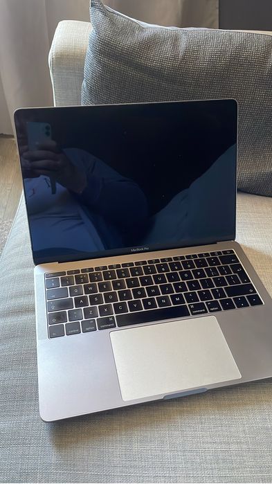 MacBook pro 13  2015 intel i5 ram 8