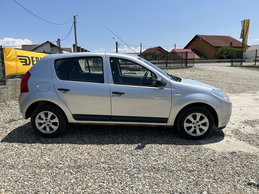Dacia Sandero impecabila
