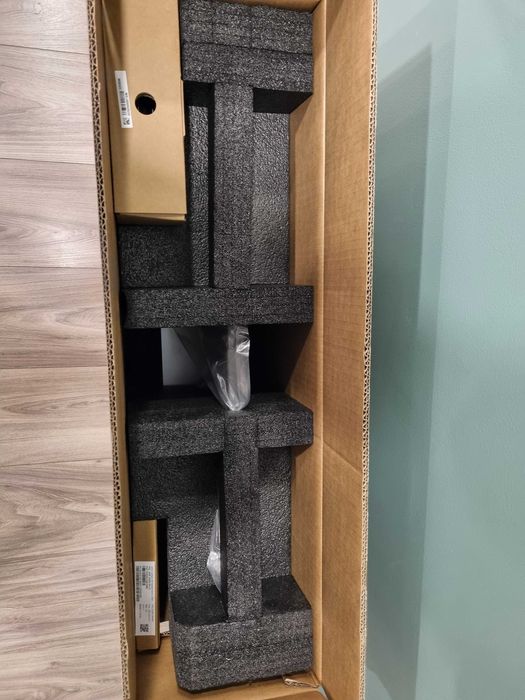 Lenovo AIO 27IRH9 Intel® Core™ i7 , 27", Full HD , 16GB DDR5, 1TB  Nou