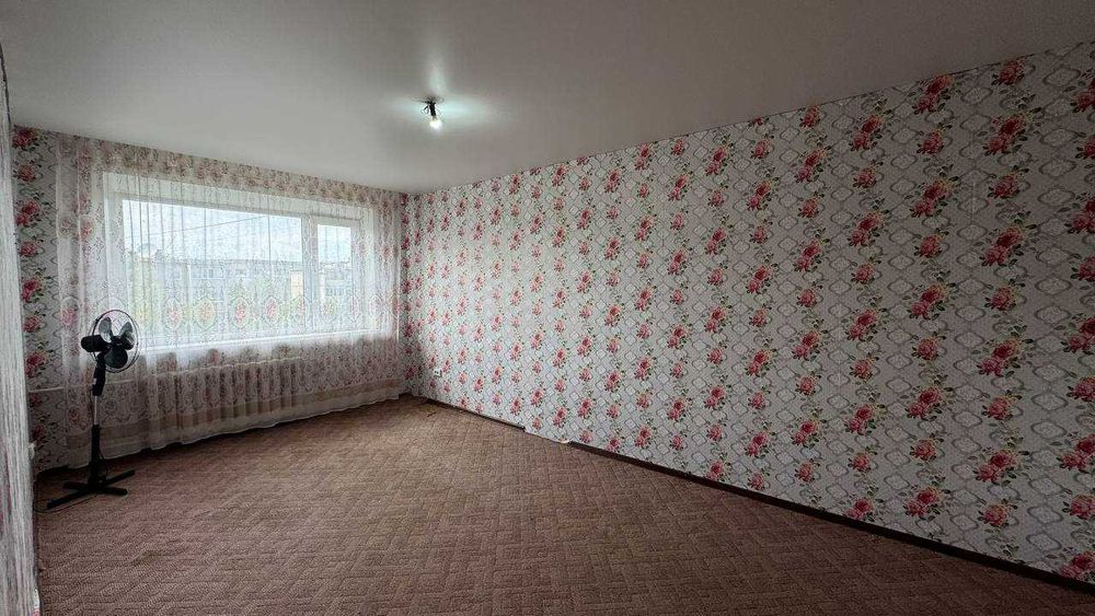 Продам 3-ком квартиру в 9 мкр! 63 квадрата! СРОЧНО!