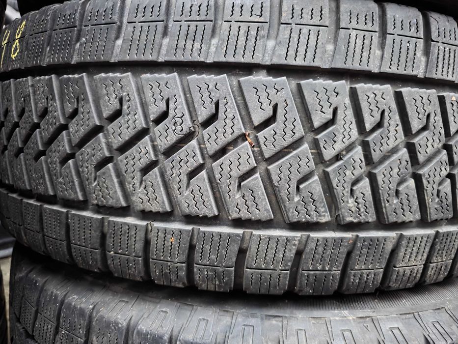 4бр Зимни гуми за Бус 235 65 16 С - Lassa 12 плата