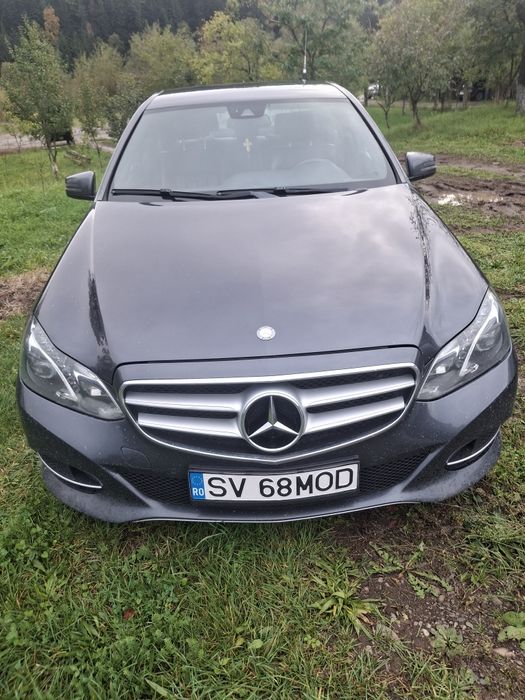 Vând Mercedes E class
