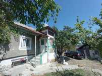 Casă batraneasca nelocuibilă