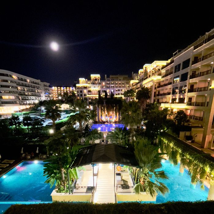 От собственник!  Луксозен тристаен апартамент  «Аргиш Партез»