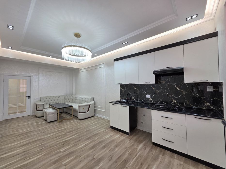 Продаётся 3хкомнатная студия