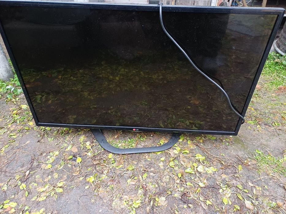 Продам Телевизор LG