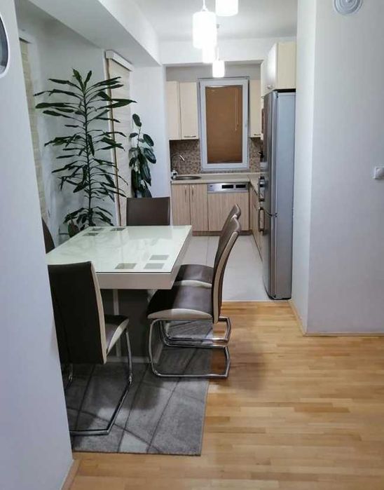 Дава се под наем Тристаен апартамент в Пловдив, Гагарин - 90 кв.м за 321.3 € - Снимка #2