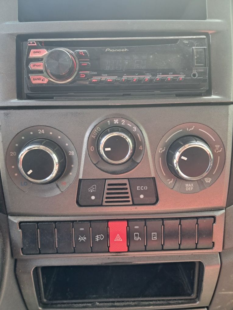 Iveco 35C12 3.5 t clima oblon  pilot 6 viteze