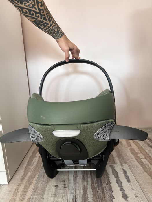 Cybex Cloud T I-size LEAF GREEN