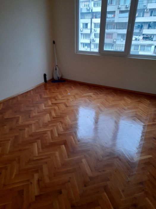 Дава се под наем Двустаен апартамент в Бургас, Славейков - 65 кв.м за 306 € - Снимка #1