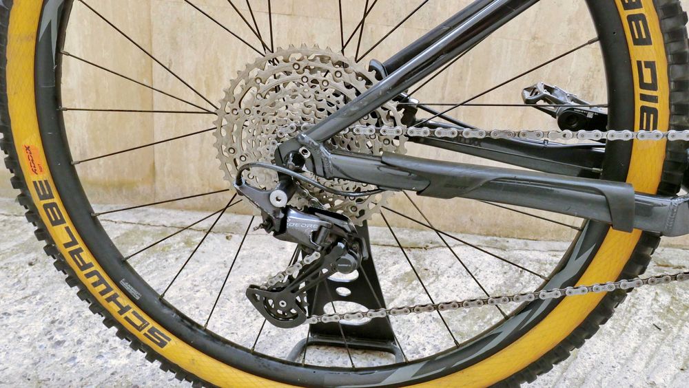 Giant Stance, 29 L, RockShox Yari 180-140 ход, 1х12 Deore