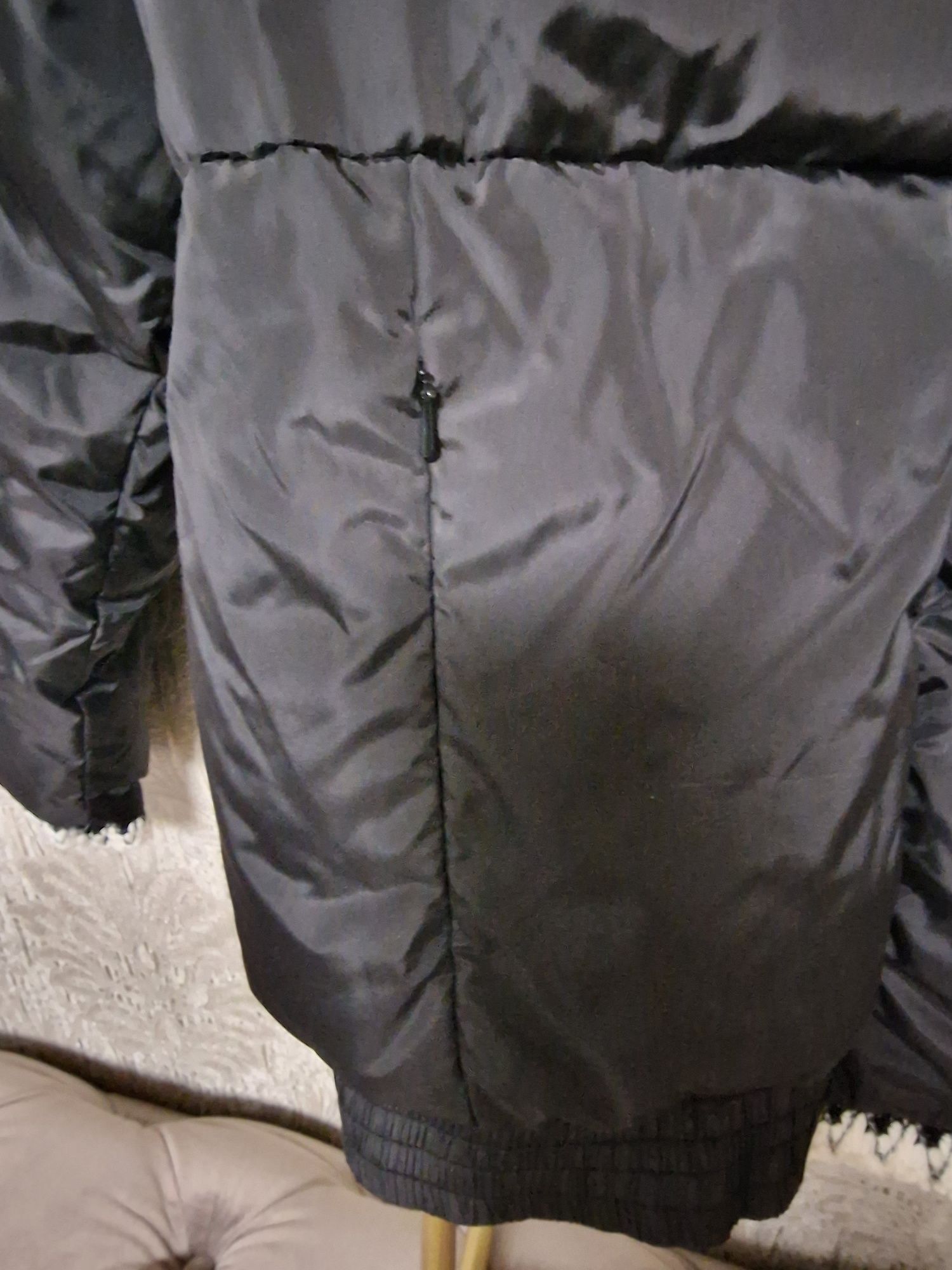 Urgent Geaca chanel M