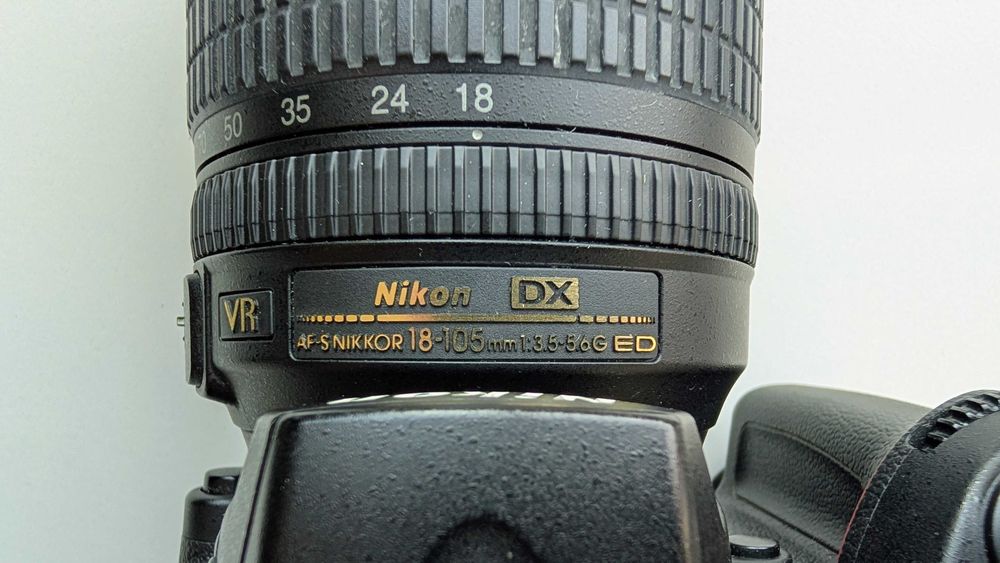 KIT FOTO COMPLET Nikon D90, 2 Obiective (50mm 1.8G inclus) + 2 x Flash