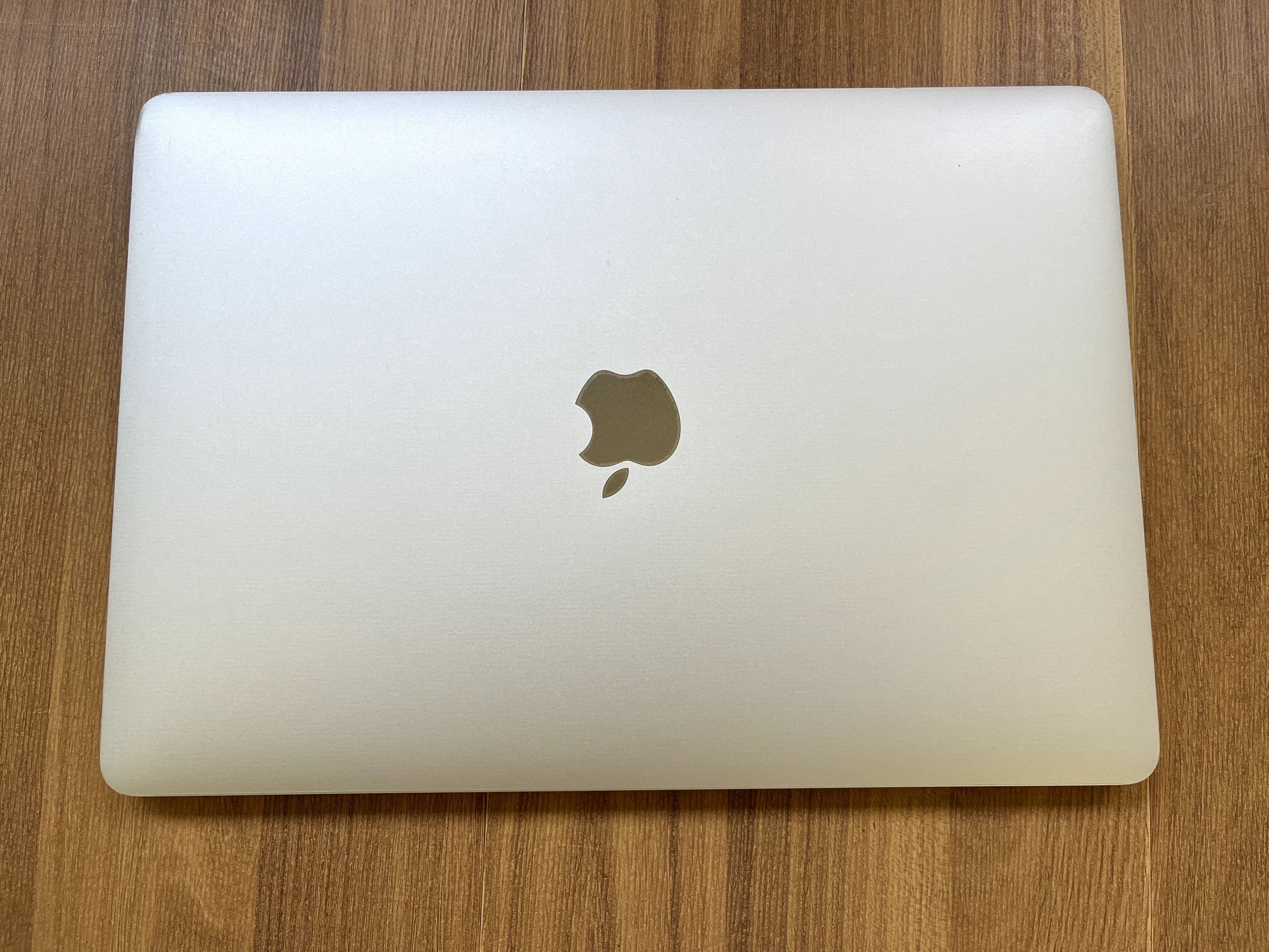 Ноутбук MacBook Pro  13`2017 8/256