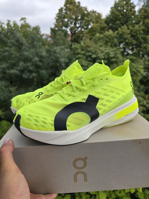 On Cloud Running Cloudboom Strike 43 Noi!