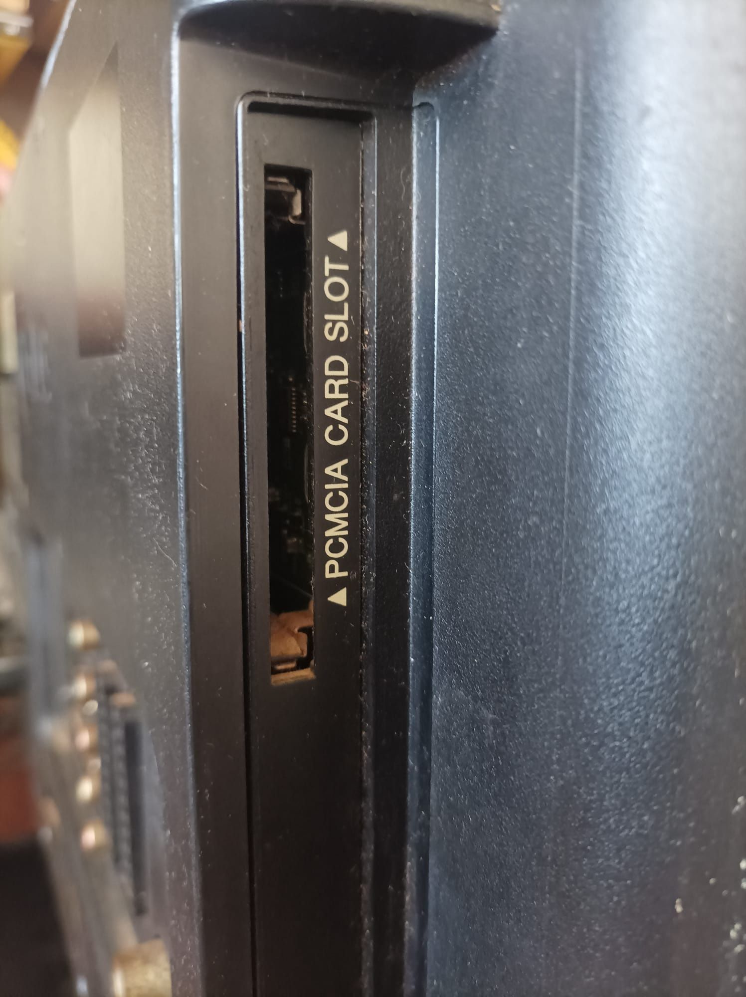Телевизор LG19LH2000